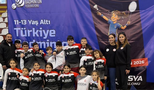 Badmintoncularımızdan başarılı performans