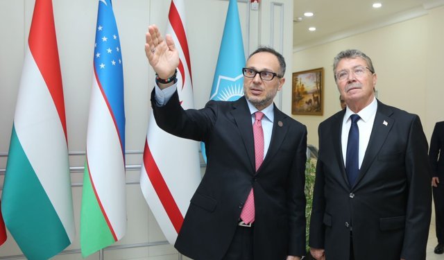 Başbakan Ünal Üstel, TÜRKPA Genel Sekreteri Ramil Hasan ile bir araya geldi