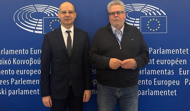 Cumhurbaşkanlığı Müsteşarı Mehmet Dânâ yurt dışı temaslarını sürdürüyor