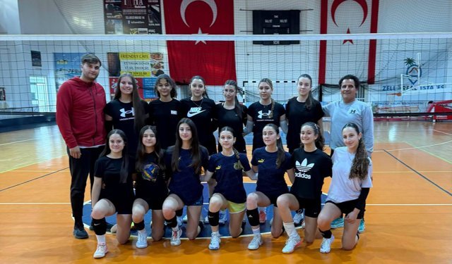 U15 Voleybol Takımları Türkiye Şampiyonası Elemleri için Mersin’e gidiyor