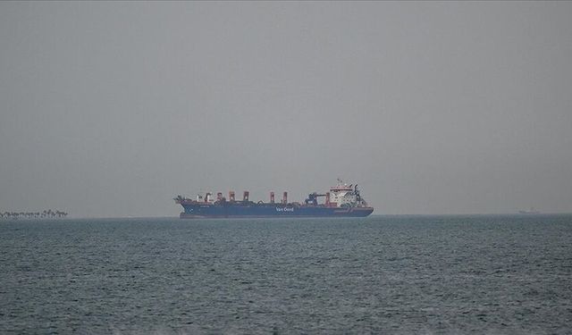 Devrim Muhafızları Ordusu: Biri İsrail ile bağlantılı iki yabancı gemi ele geçirildi