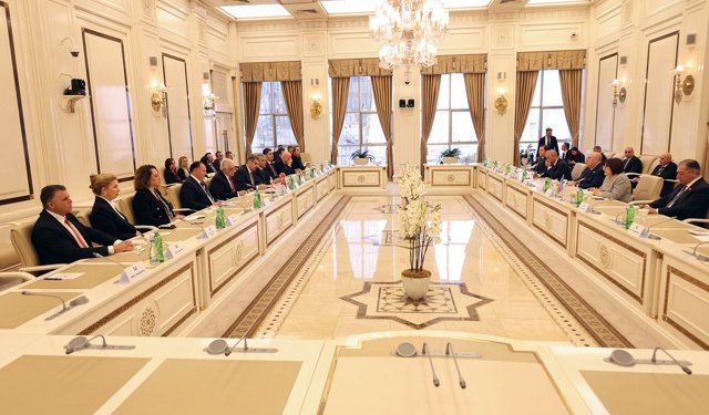 Meclis Başkanı Öztürkler Bakü’de…