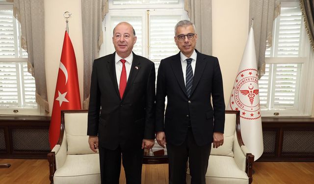 Hakan Dinçyürek, İstanbul’da Türkiye Sağlık Bakanı Memişoğlu ile görüştü