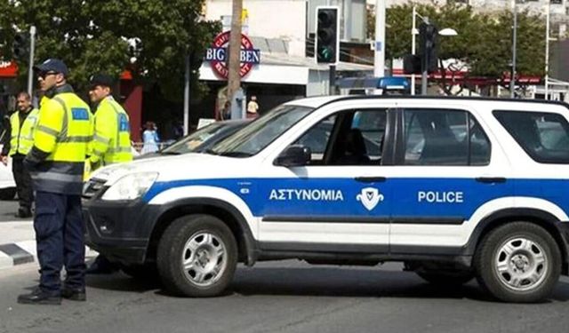 Güney Kıbrıs’ta kaçak ikamet eden 29 kişi yakalandı