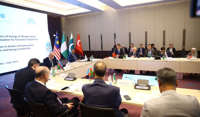 Bakü'de D8 Enerji Bakanları 1. Toplantısı yapıldı
