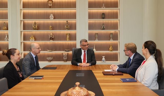 Erhürman, Hagström'ü kabul etti