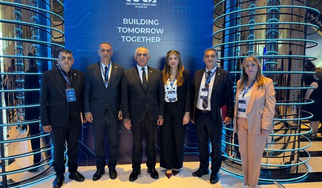 Çavuşoğlu, Türkiye Eğitim Teknolojileri Zirvesi’ne katıldı