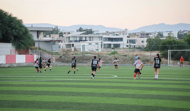 28’inci Naci Talat Halı Saha Anı Futbol Turnuvası başladı