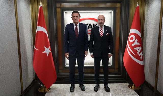İçişleri Bakanı Oğuz, Ankara’da Emekli Korgeneral Zekai Aksakallı'yı ziyaret etti