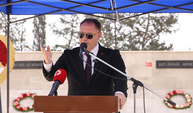 Öztürkler: "Türkiye Cumhuriyeti'nin garantörlüğü, Türk askerinin varlığı tartışma konusu olamaz"