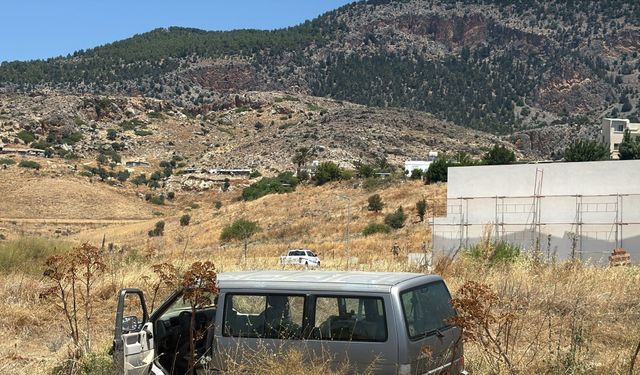 ÖLÜMLÜ KAZAYA SEBEP OLAN ARAÇ SÜRÜCÜSÜ ARANIYOR
