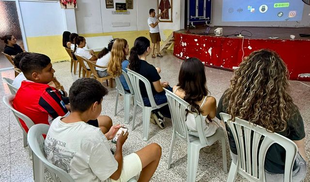 Vadili'de "Yapay Zeka ile Geleceğe Hazır Ol" semineri düzenlendi