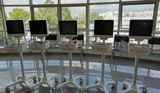 Heartbeat/NCCCT Onkoloji Ünitesine 5 hasta monitörü bağışladı