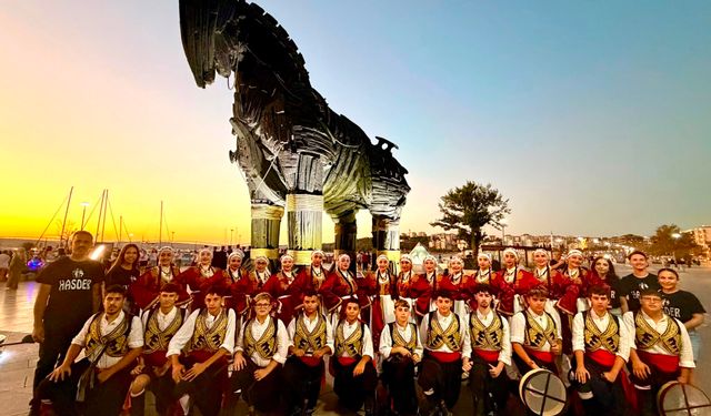HASDER Yıldızlar Grubu, Uluslararası Troya Halk Dansları ve Müzik Festivali’ne katıldı
