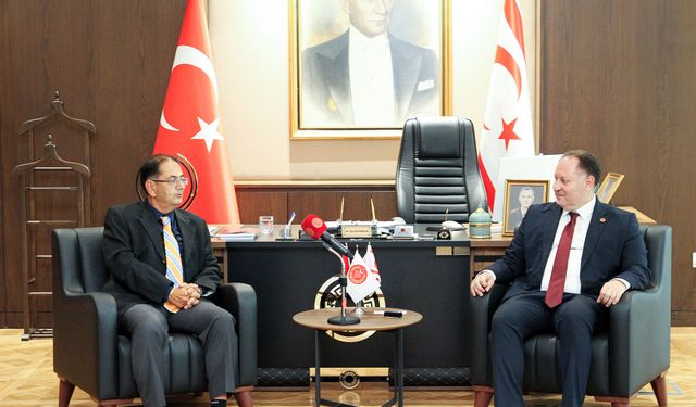 Öztürkler, Bisiklet Federasyonu Başkanı Berova ve beraberindeki heyeti kabul etti