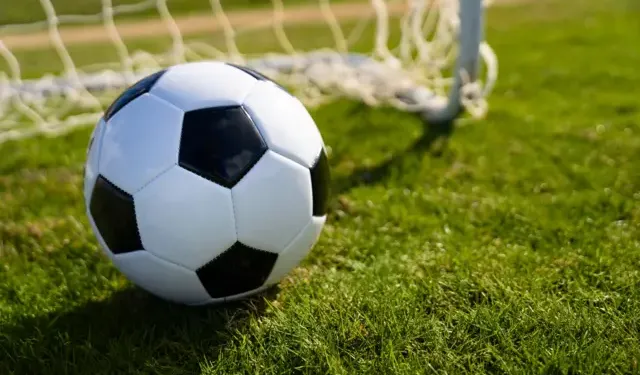 Cumhuriyet Meclisi ile TBMM futbol takımları dostluk maçında buluşuyor