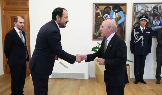 ABD yeni Büyükelçisi Breslow güven mektubunu Hristodulidis'e sundu