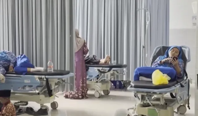 Endonezya'da yaklaşık 2 bin kişinin okullarda dağıtılan yemekten zehirlendiği düşünülüyor