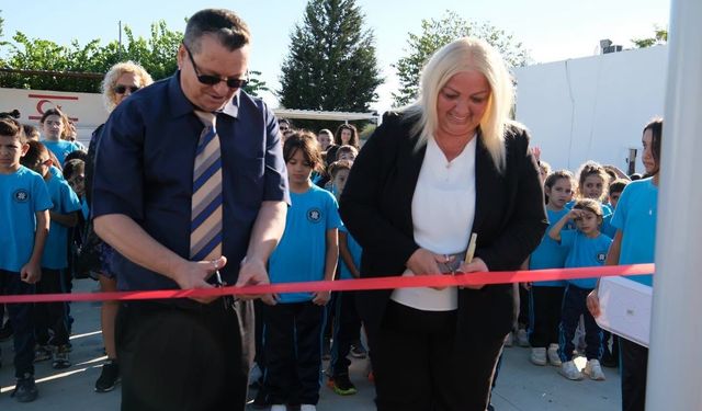 Çayırova İlkokulu’nun yeni oyun parkı açıldı