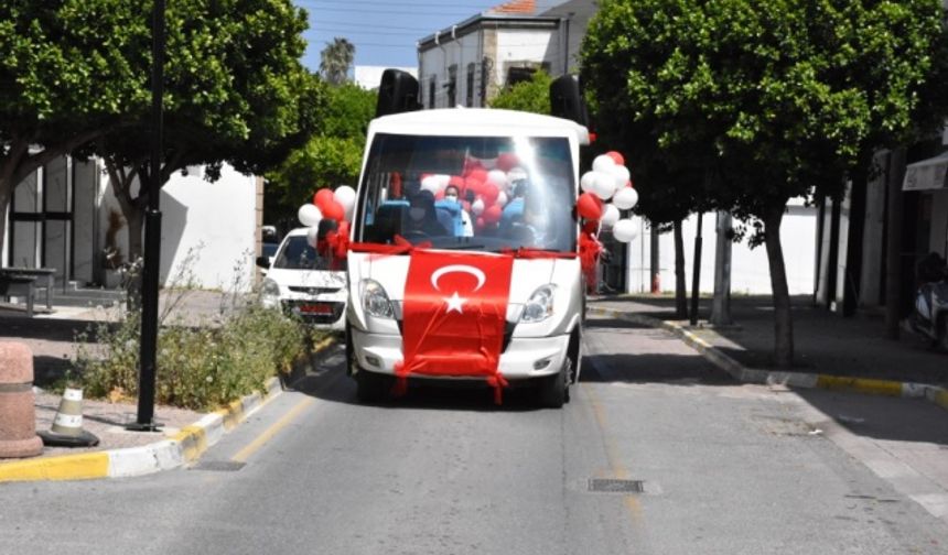 Girne'de 23 Nisan coşkusu