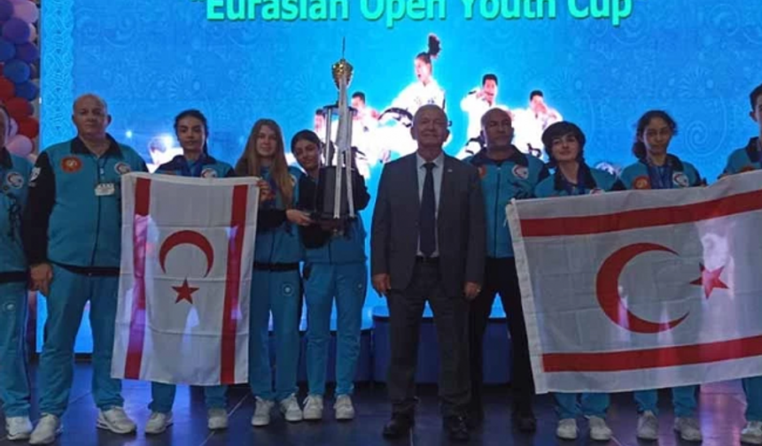 Taekwondo Milli Takımı, Özbekistan’da ikinci!