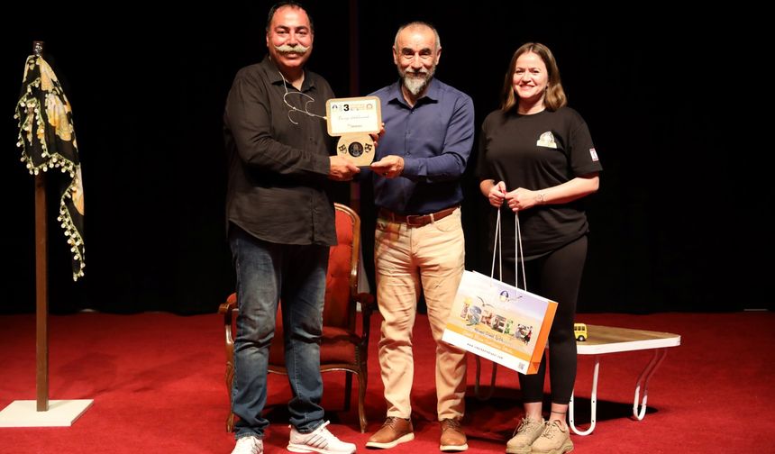 İskele Belediyesi 3. Tiyatro Günleri devam ediyor