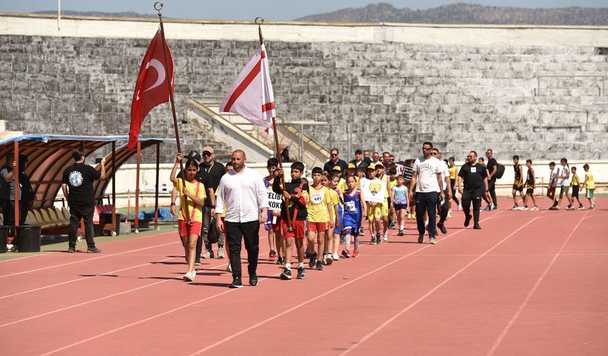 23 Nisan kutlamaları çerçevesinde 4. Sprint Yarışmaları yapılıyor