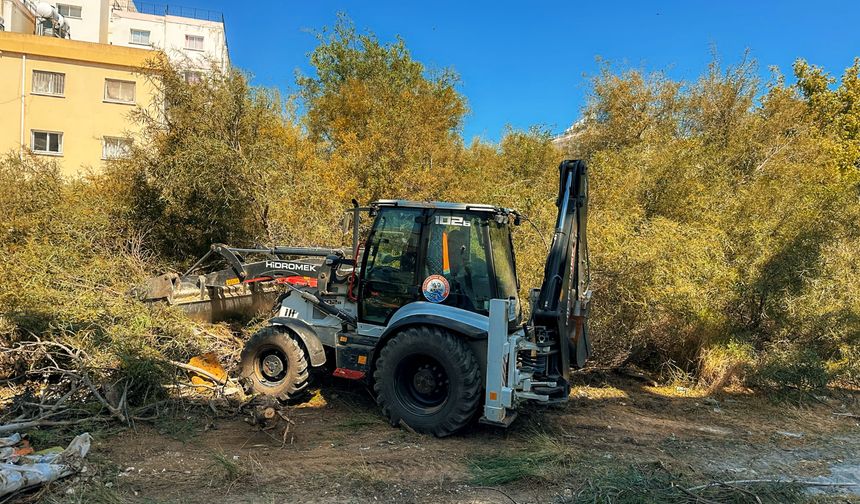 Gazimağusa belediyesi Dumlupınar’daki metruk bina için gerekli adımları attı