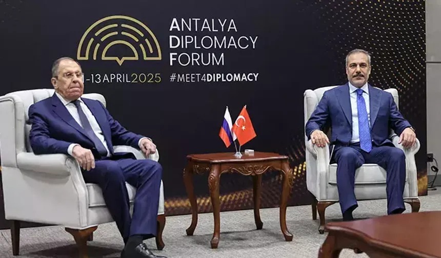 Dışişleri Bakanı Hakan Fidan, Lavrov ile görüştü