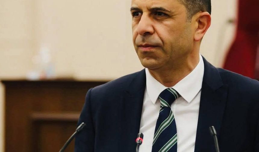 Özersay’dan hükümete bedelli askerlik konusunda eleştiri