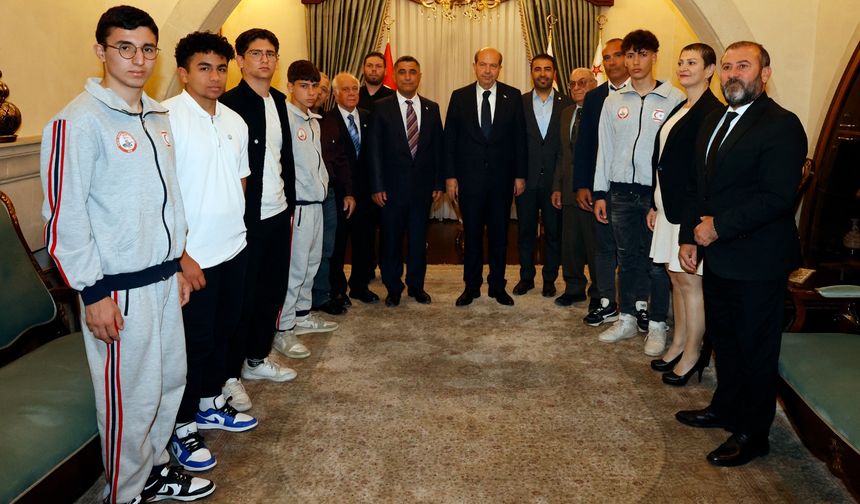 Tatar: “İzolasyonlara rağmen inançlarından vazgeçmeyen Kıbrıs Türk halkı yoluna devam edecek”
