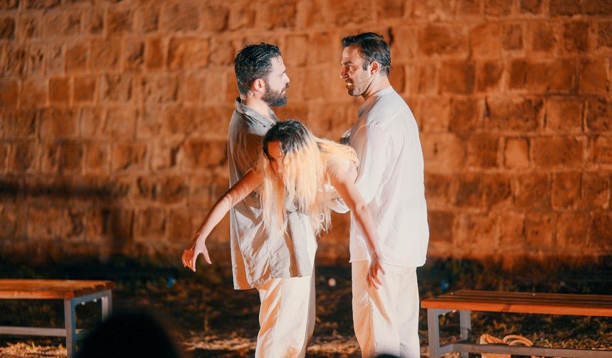 “Kalede bir gece” Othello’da sahnelendi