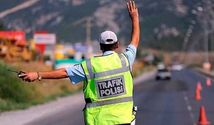 Haftalık trafik raporu: 60 trafik kazası, 28 yaralı, 1 can kaybı... Süratten 793 kişi rapor edildi...