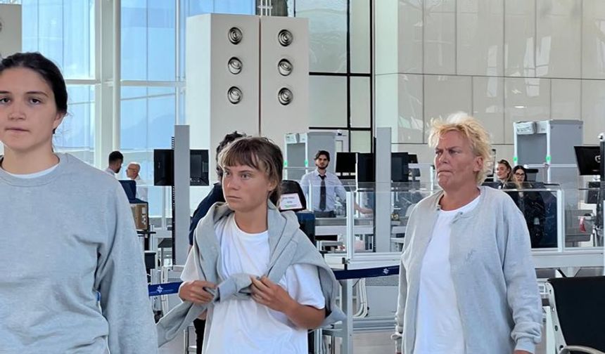 İsrail, Greta Thunberg dahil alıkonan 171 aktivisti daha sınır dışı etti