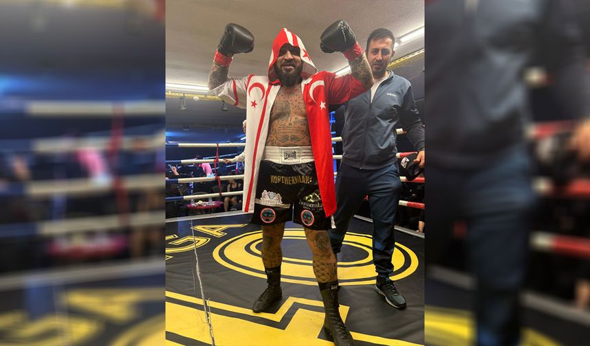 “Metin Turunç İstanbul’da Zafere Ulaştı: KKTC Bayrağını Ringde Dalgalandırdı”