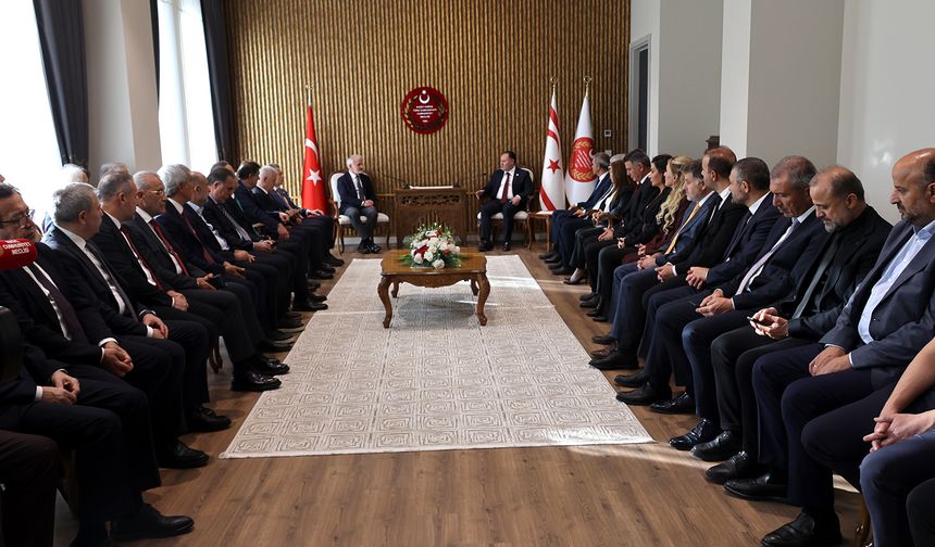 “Öztürkler: “Dünya bizi tek taraflı cezalandırma peşinde”