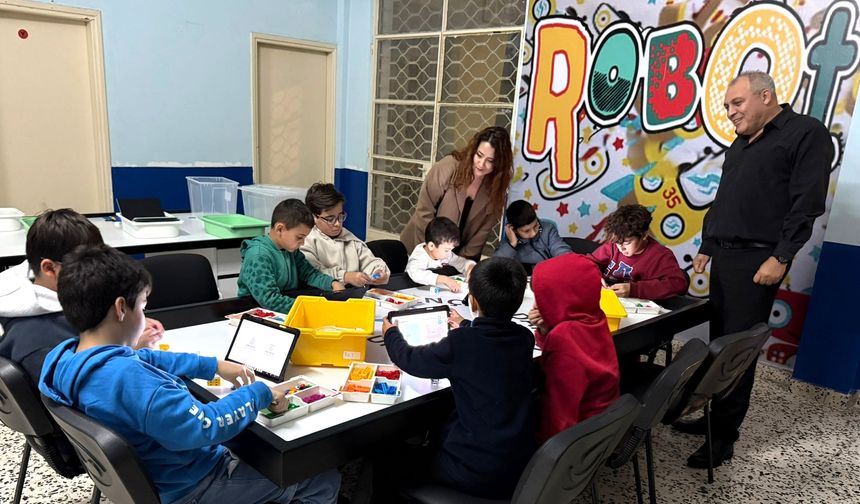 Paşaköy Gençlik Merkezinde robotik kodlama eğitimleri başladı