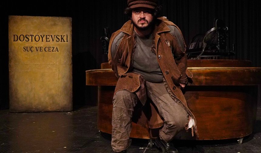 Girne Belediyesi Oda Tiyatrosu’nun "Raskolnikov" oyununun Ocak biletleri satışa çıktı