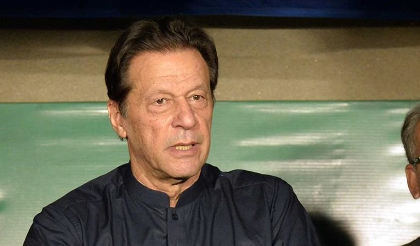 Eski Pakistan Başbakanı İmran Han ile eşi, 17'şer yıl hapis cezasına çarptırıldı