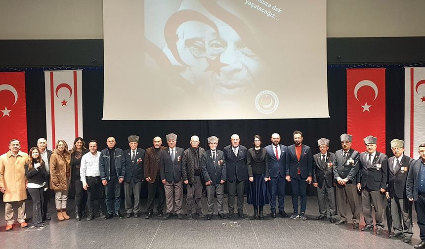 “Mücadeleye Liderlik Edenler” belgeseli Antalya’da gösterildi