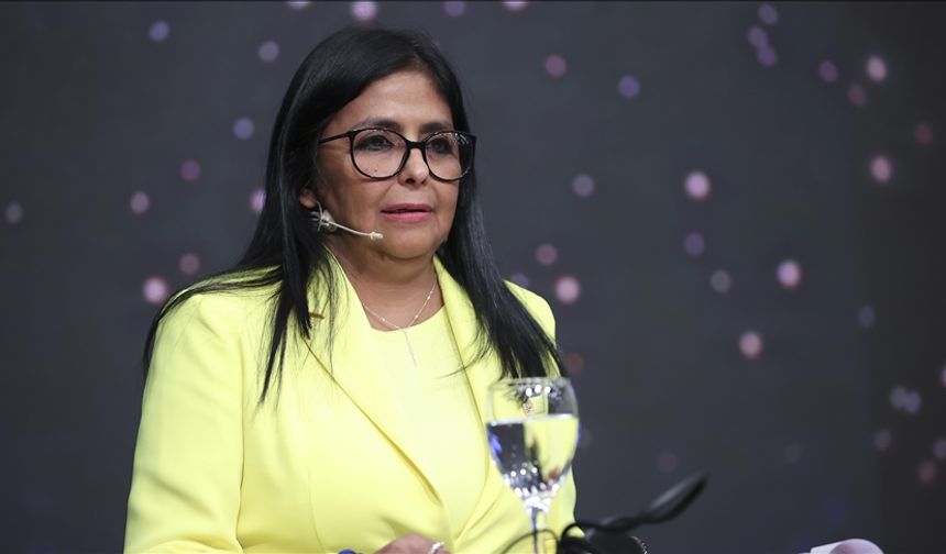 Venezuela’da Delcy Rodriguez göreve başladı: “Maduro ve eşi iki kahraman”