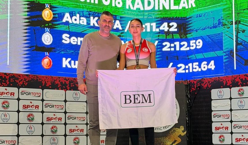 Ada Kafa, Jerfi Fıratlı U18 Türkiye Salon Şampiyonası’nda 800 metre şampiyonu