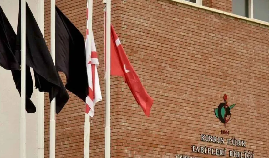 KTTB, binasına siyah bayrak çekti