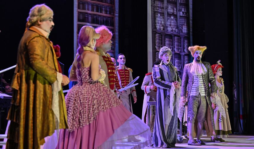 "Sevil Berberi" operası Lefkoşa'da sanatseverlerle buluştu