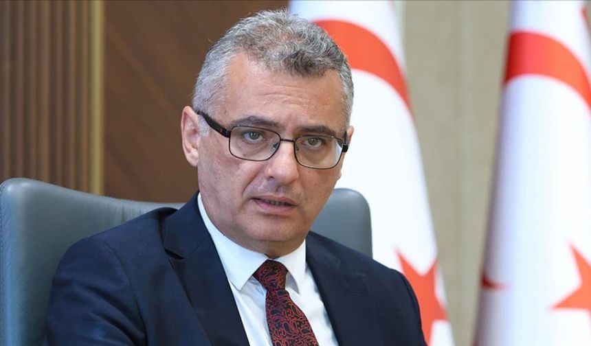 Erhürman: “Ciddiyetle ve kararlılıkla yoluma devam ediyorum”