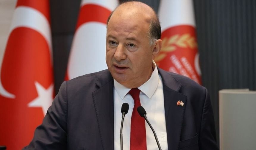 Bakan Dinçyürek’ten sağlıkta tam mesai açıklaması: “Biz, ‘hastalarımıza daha iyi hizmet’ diyoruz, onlar ‘grev’ diyor”