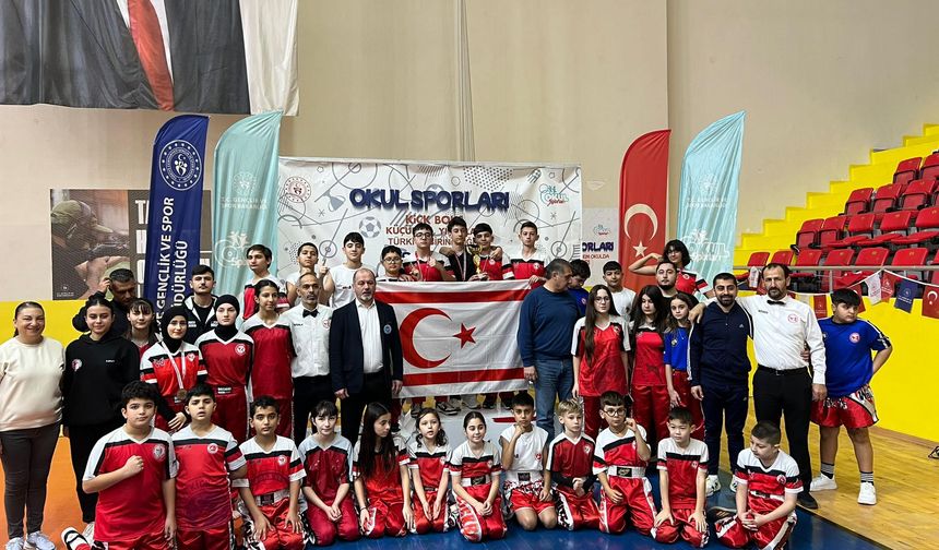 Kickbokscular Türkiye’de parladı