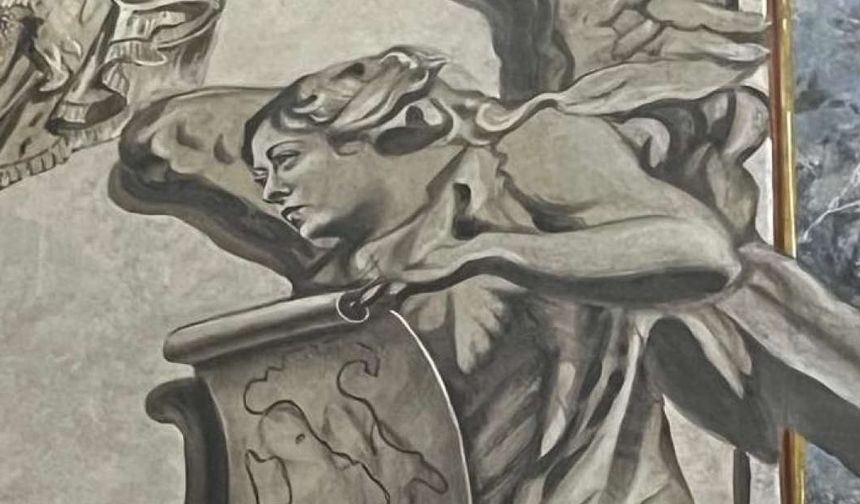 Roma'daki tarihi bazilikada Meloni'ye benzetilen melek figürlü fresk kaldırıldı
