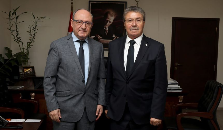 Başbakan Üstel, Gazeteciler Cemiyeti Başkanı Akar’ı kabul etti