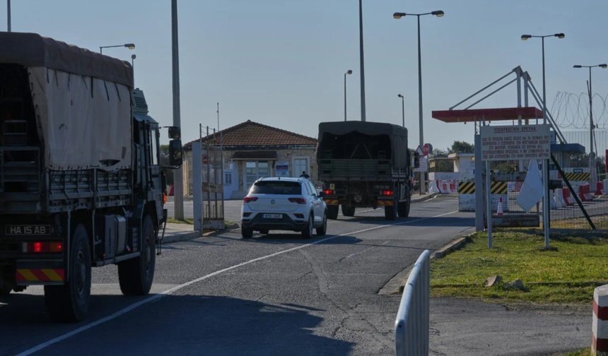 Hava sahasında 2 İHA tespit edildi...Baf Havalimanı ve tüm İngiliz üslerinin boşaltılması emri verildi